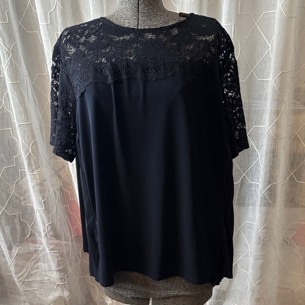 The Limited NWT Navy Lace Women's Top—Size XL